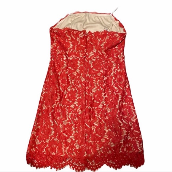 Lulu’s Maci Red Lace Dress NWT - Picture 3 of 5